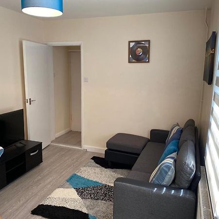 Excellent&Amazing Apartment Gillingham  Buitenkant foto