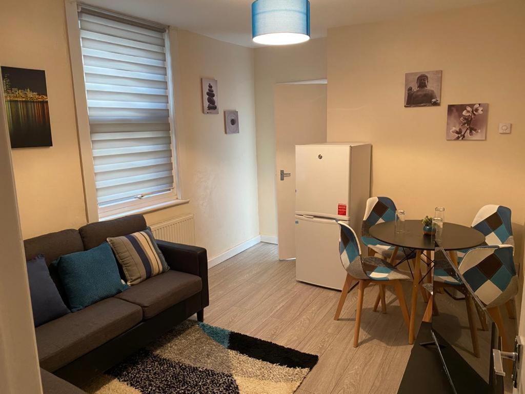 Excellent&Amazing Apartment Gillingham  Buitenkant foto