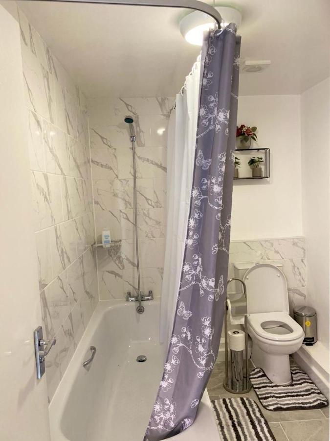 Excellent&Amazing Apartment Gillingham  Buitenkant foto